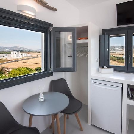 Sunny Studio W.Breathtaking Naxos Views In Isterni Lägenhet Isterni  Exteriör bild