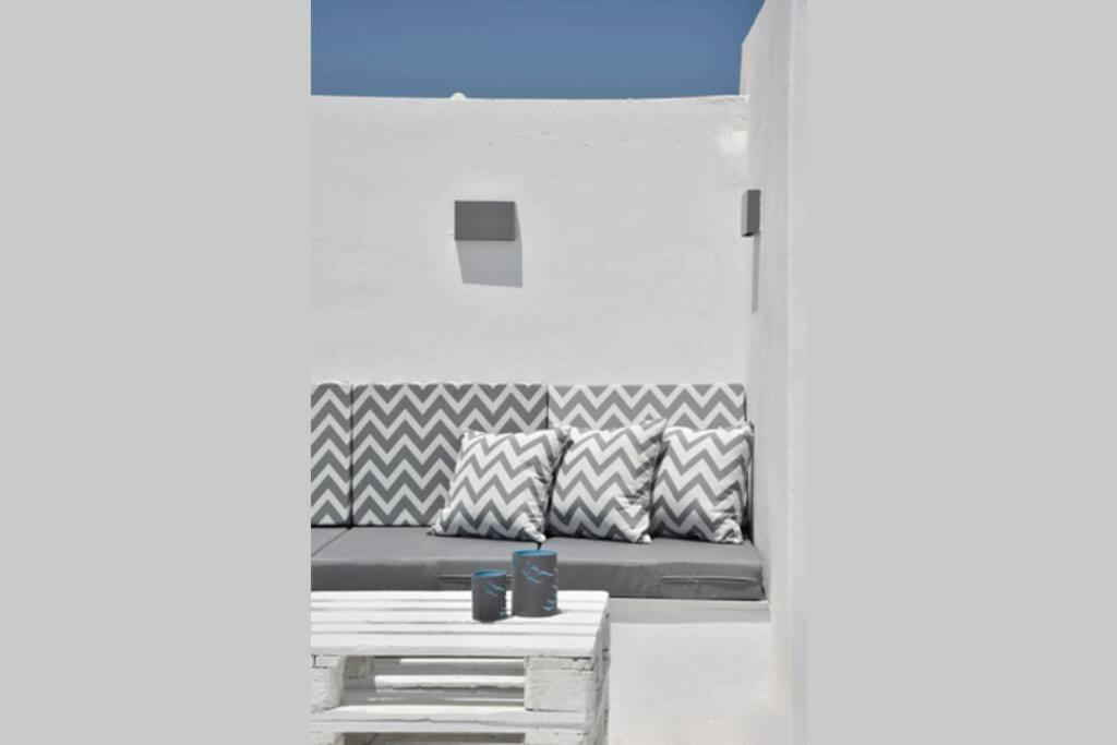 Sunny Studio W.Breathtaking Naxos Views In Isterni Lägenhet Isterni  Exteriör bild