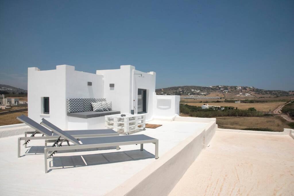 Sunny Studio W.Breathtaking Naxos Views In Isterni Lägenhet Isterni  Exteriör bild