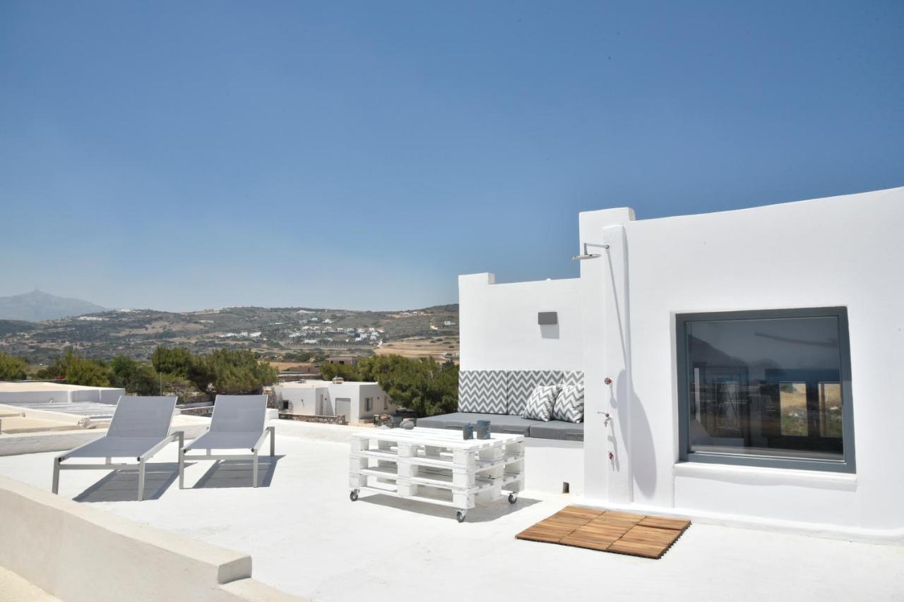Sunny Studio W.Breathtaking Naxos Views In Isterni Lägenhet Isterni  Exteriör bild